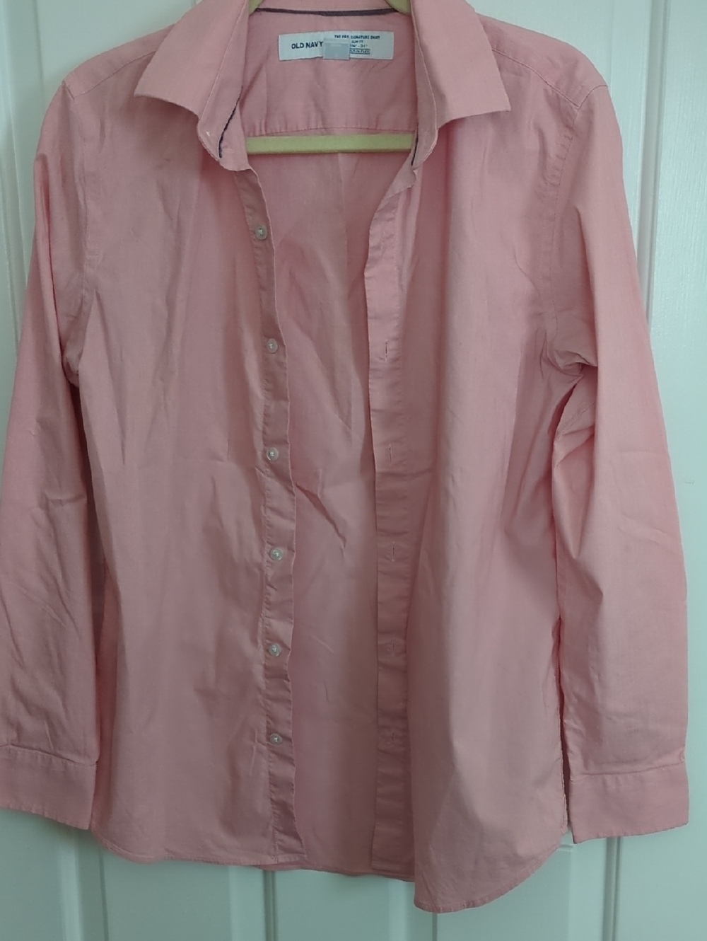 Old Navy Men’s Light Pink Button-Up Shirt